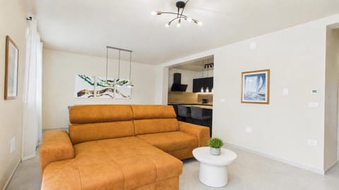 Kitchen or kitchenette, Living room, Seating area