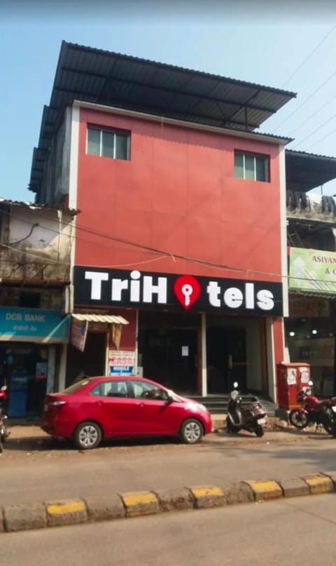 Property building, Street view, Location, Parking