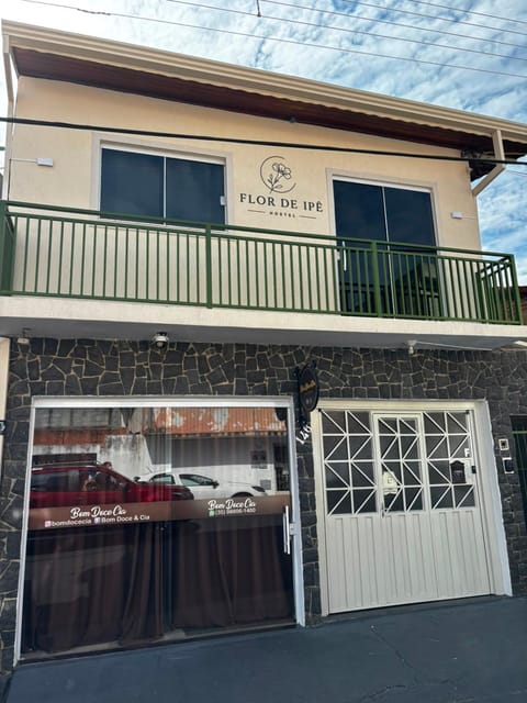 Property building, Property logo or sign, Balcony/Terrace