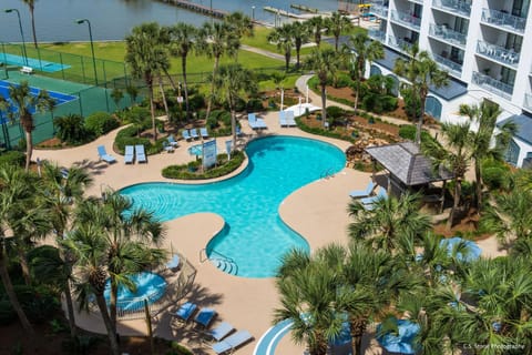 Property building, Day, Garden, Garden view, Pool view, Swimming pool, sunbed