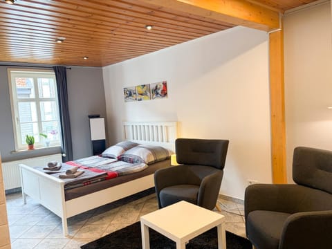 Seating area, Bedroom