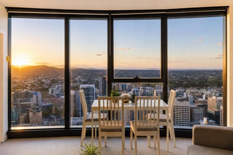 View (from property/room), Living room, Dining area, City view