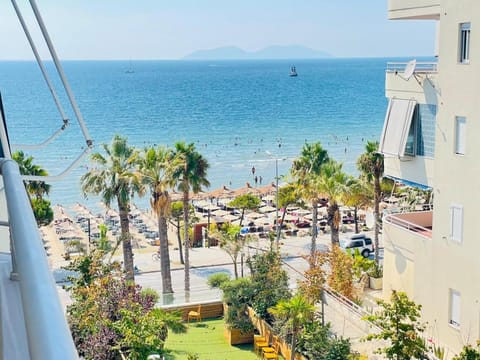 City view, Sea view