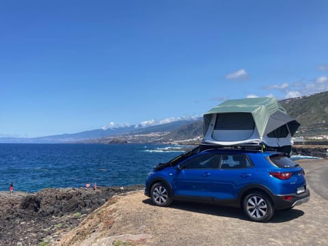 Day, Natural landscape, Mountain view, Sea view, Parking