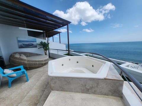 Hot Tub, Sea view