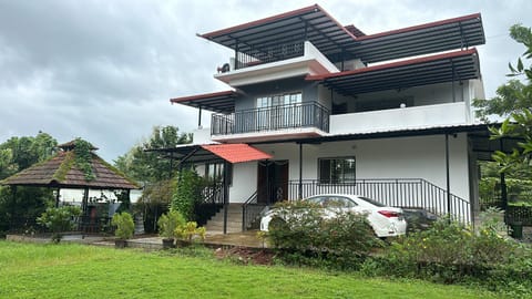 Property building, Day, Garden