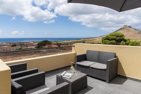 View (from property/room), Balcony/Terrace, Seating area, Sea view