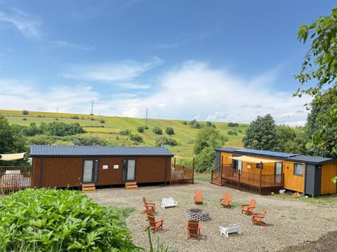 Property building, Day, Natural landscape, Garden