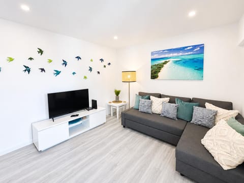 Communal lounge/ TV room, TV and multimedia, Living room