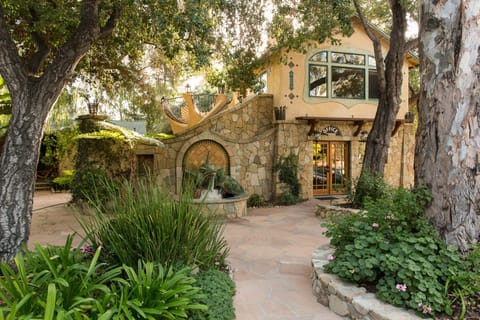 Facade/entrance, Garden, Lobby or reception