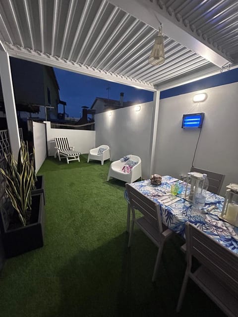 Patio, Balcony/Terrace