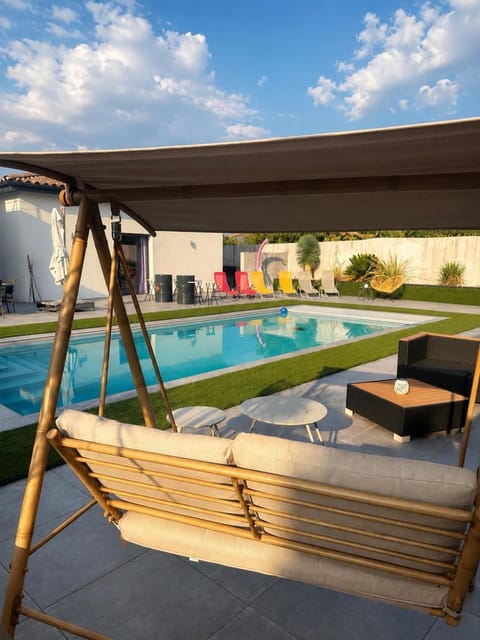 Balcony/Terrace, Swimming pool, Swimming pool