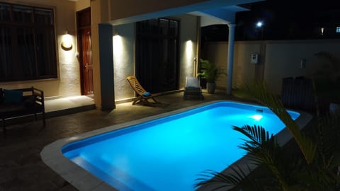 Property building, BBQ facilities, Garden, On site, Pool view, Swimming pool, Swimming pool