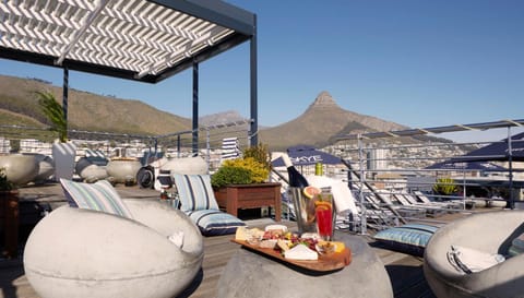 Patio, Food and drinks, Food