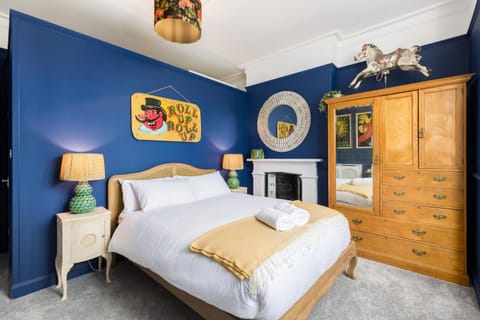 Bed, wardrobe