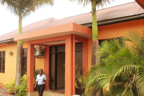 Property building, Facade/entrance