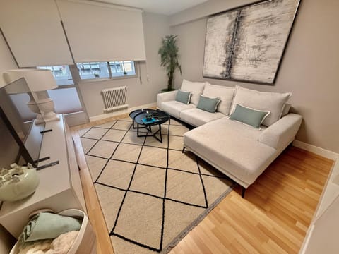 Communal lounge/ TV room, Living room