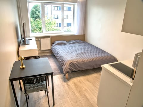 Photo of the whole room, Dining area, Bedroom