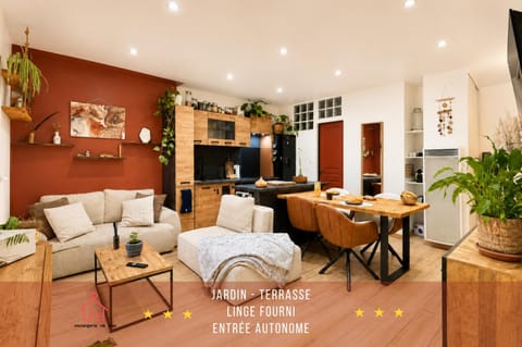 Day, Coffee/tea facilities, Kitchen or kitchenette, Living room, Seating area, Dining area, heating, internet, oven, pet friendly