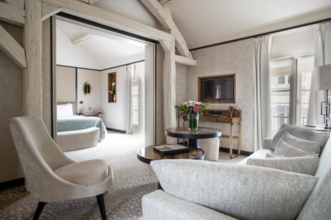 Bedroom, Family