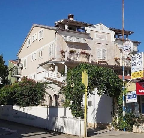 Property building, Facade/entrance, Street view