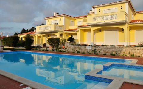 Property building, Off site, Beach, Garden view, Pool view, Swimming pool, Sunset, Family