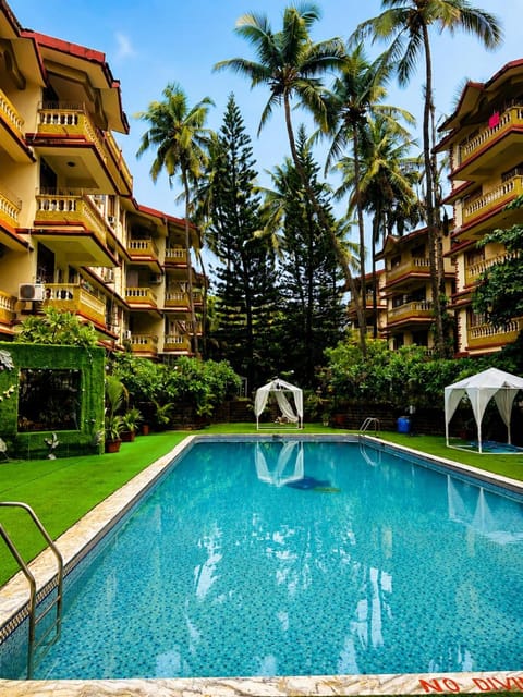Property building, Swimming pool