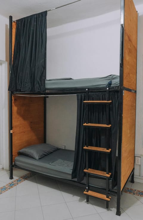 bunk bed