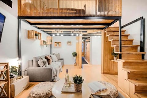 Living room, Seating area