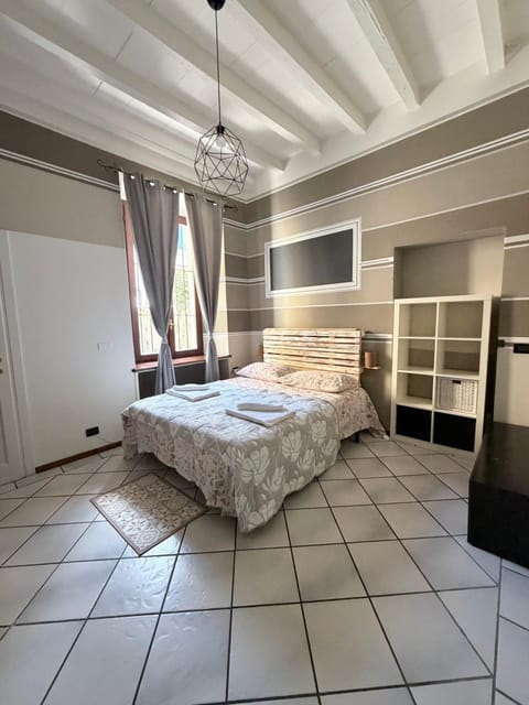 Bed, Photo of the whole room, Bedroom, wardrobe, air conditioner