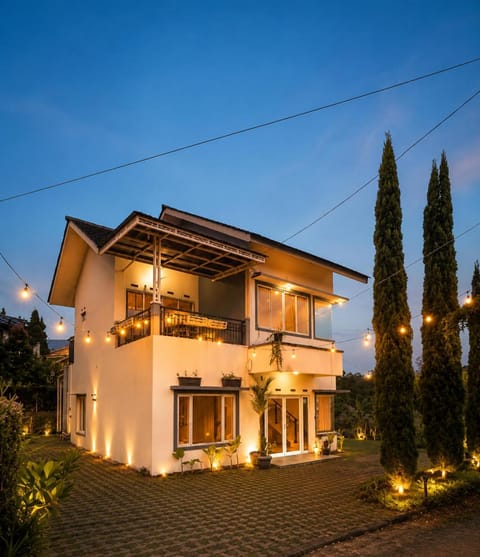 Property building, Night