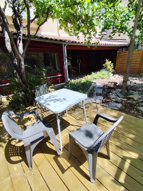 Garden, Balcony/Terrace