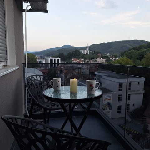 Patio, View (from property/room), Balcony/Terrace, Mountain view
