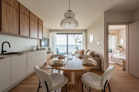 Kitchen or kitchenette, Living room, Photo of the whole room, Dining area