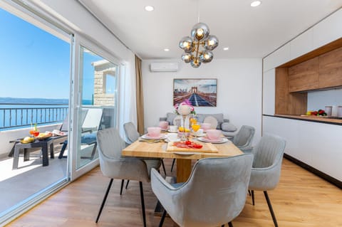 Seaview Apartments Nives Apartment in Brela