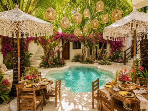 Garden, Food, Garden view, Pool view, Swimming pool