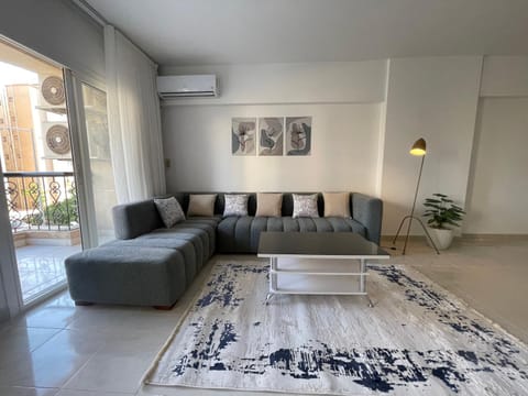 Living room, Seating area, air conditioner