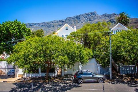 Property building, Day, Neighbourhood, View (from property/room), Landmark view, Mountain view, Location