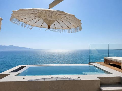 Sea view, Swimming pool