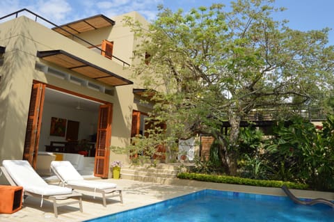 Property building, Patio, Swimming pool