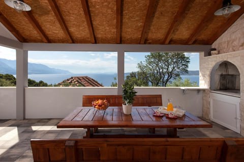 View (from property/room), Balcony/Terrace, Sea view