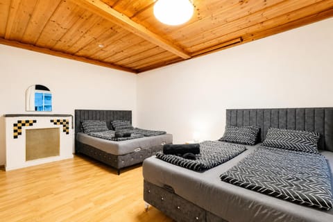 Property building, Bed, Seating area, Bedroom