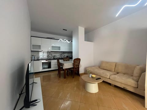 Kitchen or kitchenette, Living room, Dining area