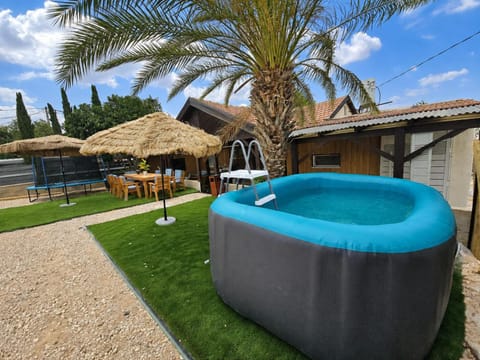 Patio, Spring, Day, Garden, Seating area, Garden view, Swimming pool, sunbed