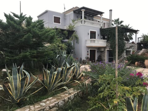 Loy Loy House Villa in Argolis, Greece