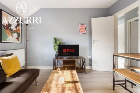 Living room, Seating area, Dining area, Text overlay, kitchen