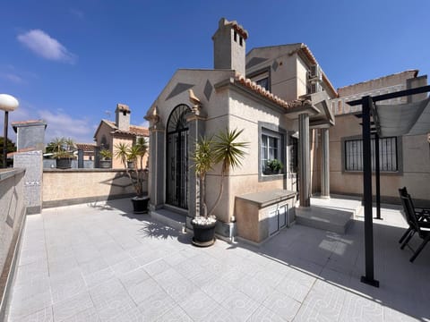 Off site, Day, Balcony/Terrace, Balcony/Terrace