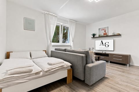 Living room, Bedroom