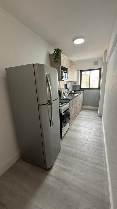 Kitchen or kitchenette, oven, pet friendly, stove