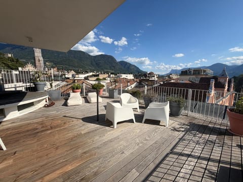 View (from property/room), Balcony/Terrace